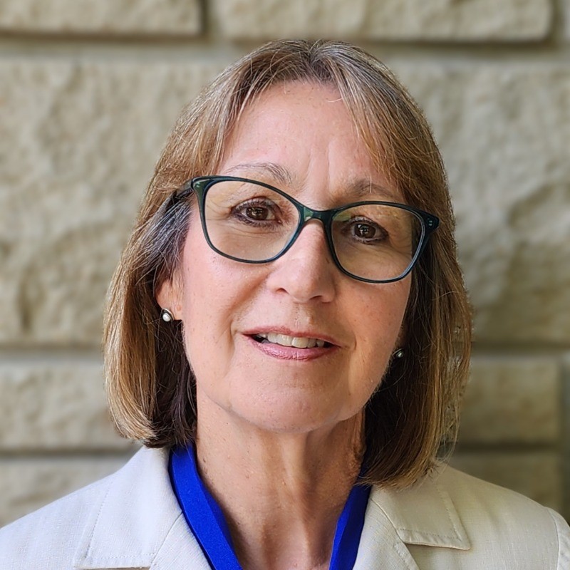 Lynn McNeil